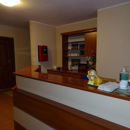 Hotelik Ustrzycki Устшики Долне Екстериор снимка