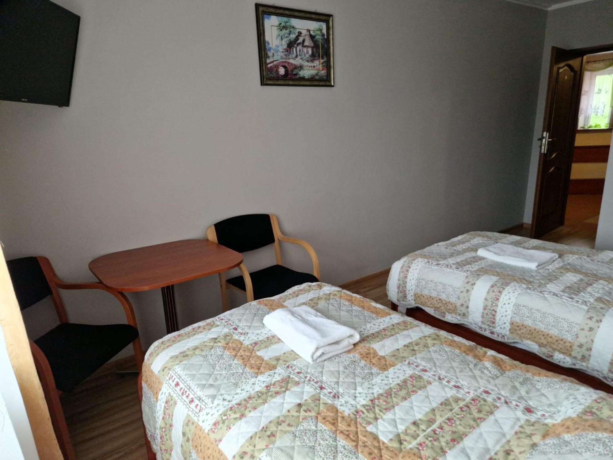 Hotelik Ustrzycki Устшики Долне Екстериор снимка