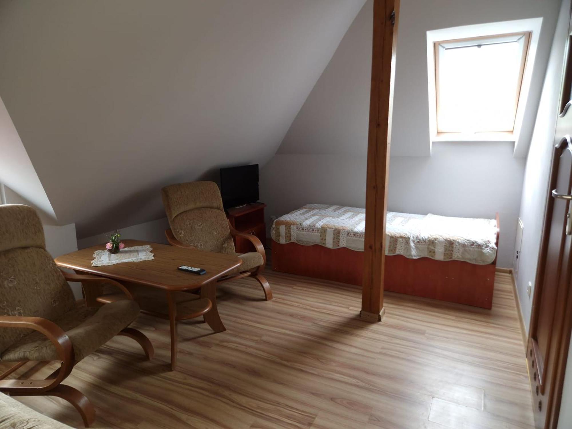 Hotelik Ustrzycki Устшики Долне Екстериор снимка