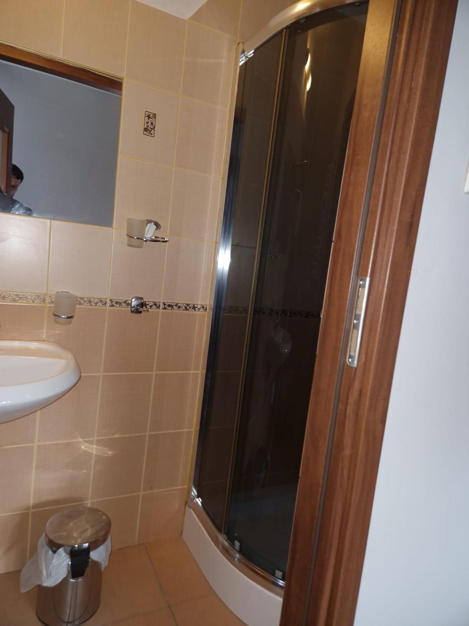 Hotelik Ustrzycki Устшики Долне Екстериор снимка