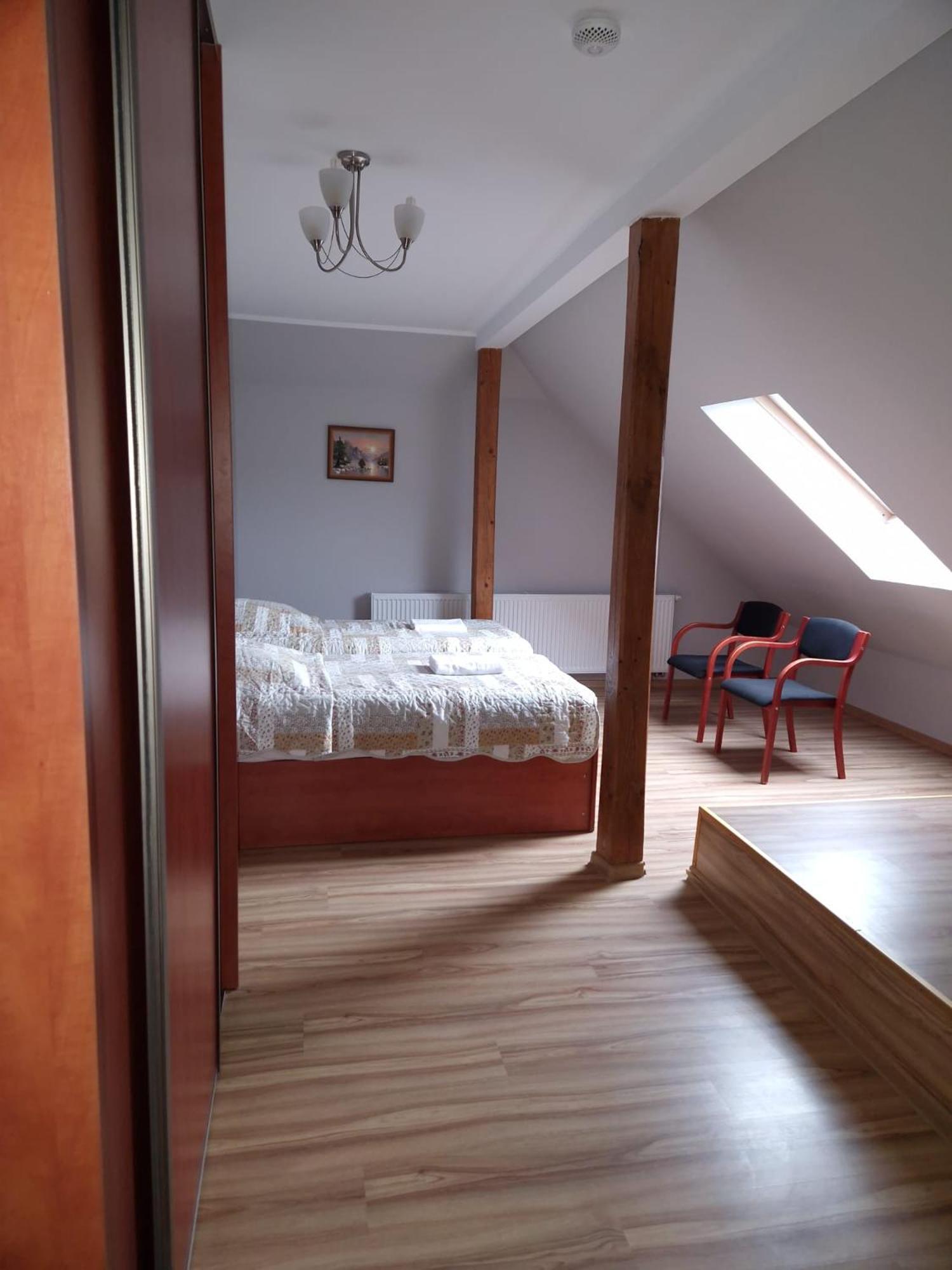 Hotelik Ustrzycki Устшики Долне Екстериор снимка